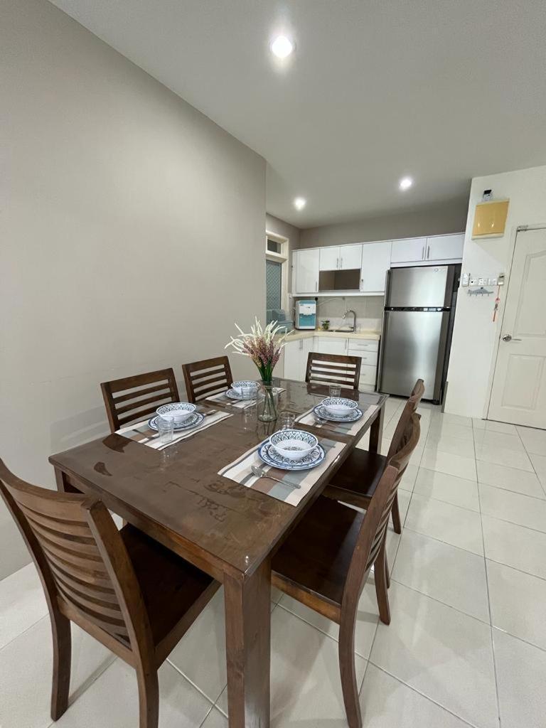 Kinrara Bukit Jalil Sunway 3 Bedroom Comes With 2 Parking Apartment